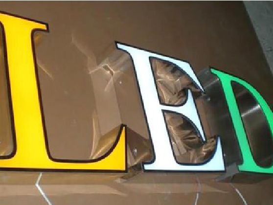 绵阳介绍LED招牌的基础知识。